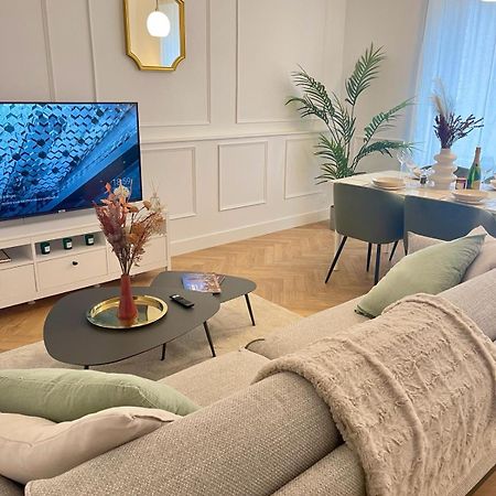 Jungleclassic En Plein Coeur De Мюлуз Екстер'єр фото
